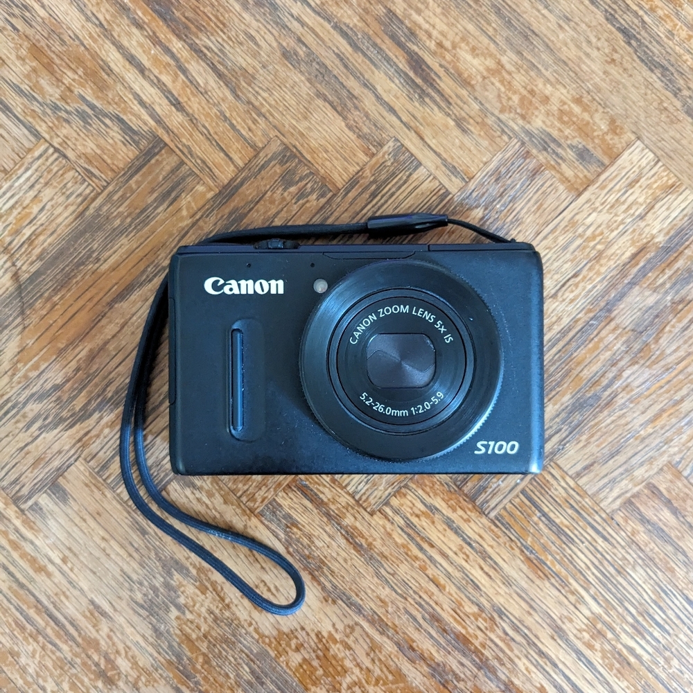 Canon PowerShot S100 12.1 MP Digital Camera